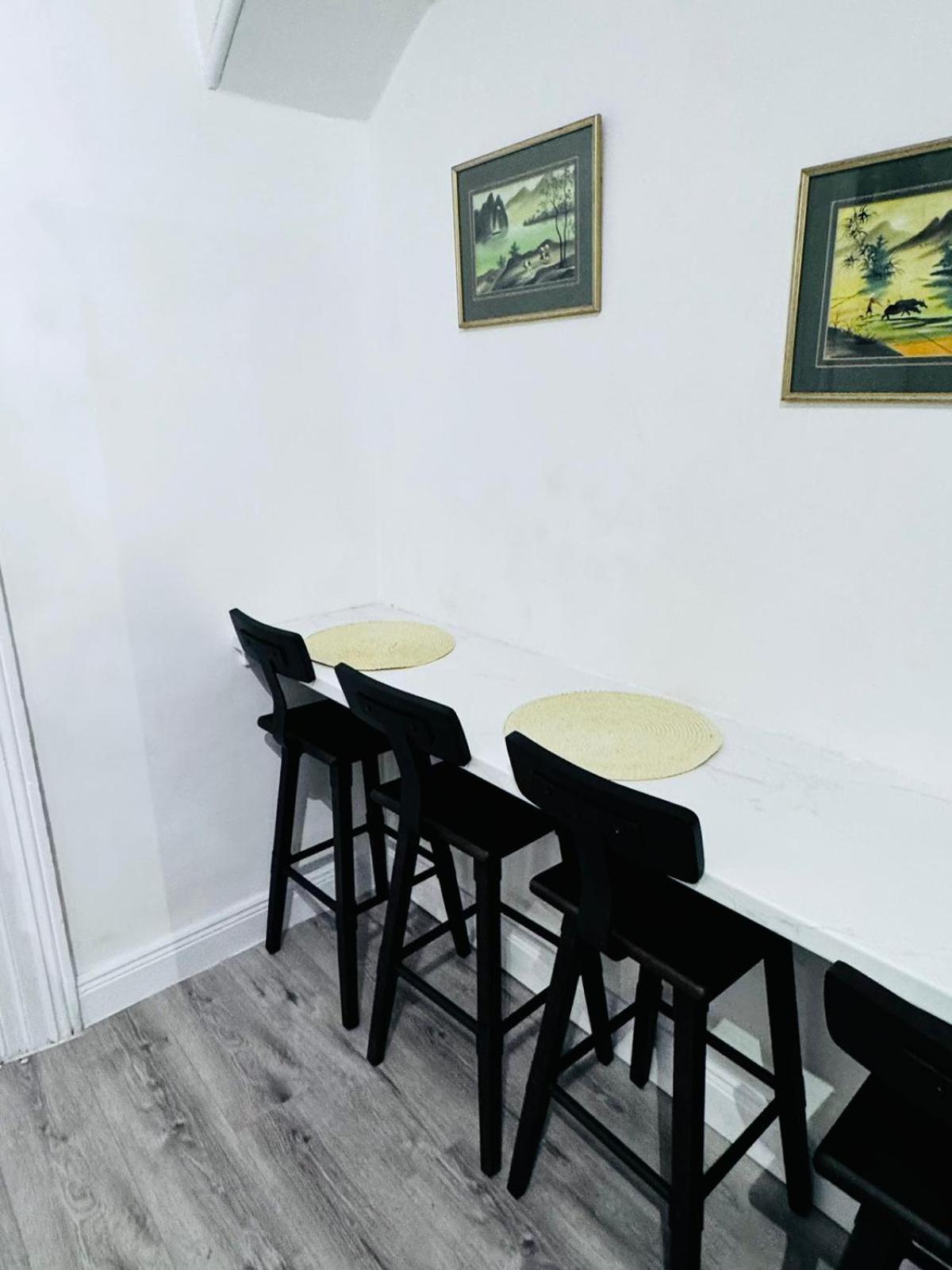 Naas Town - Budget Double Bedrooms Eksteriør billede